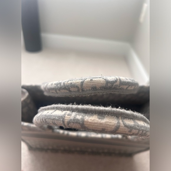 Authentic EUC Dior Ecru and Gray Oblique Book Tote Large. RT $3,750 - Picture 7 of 12